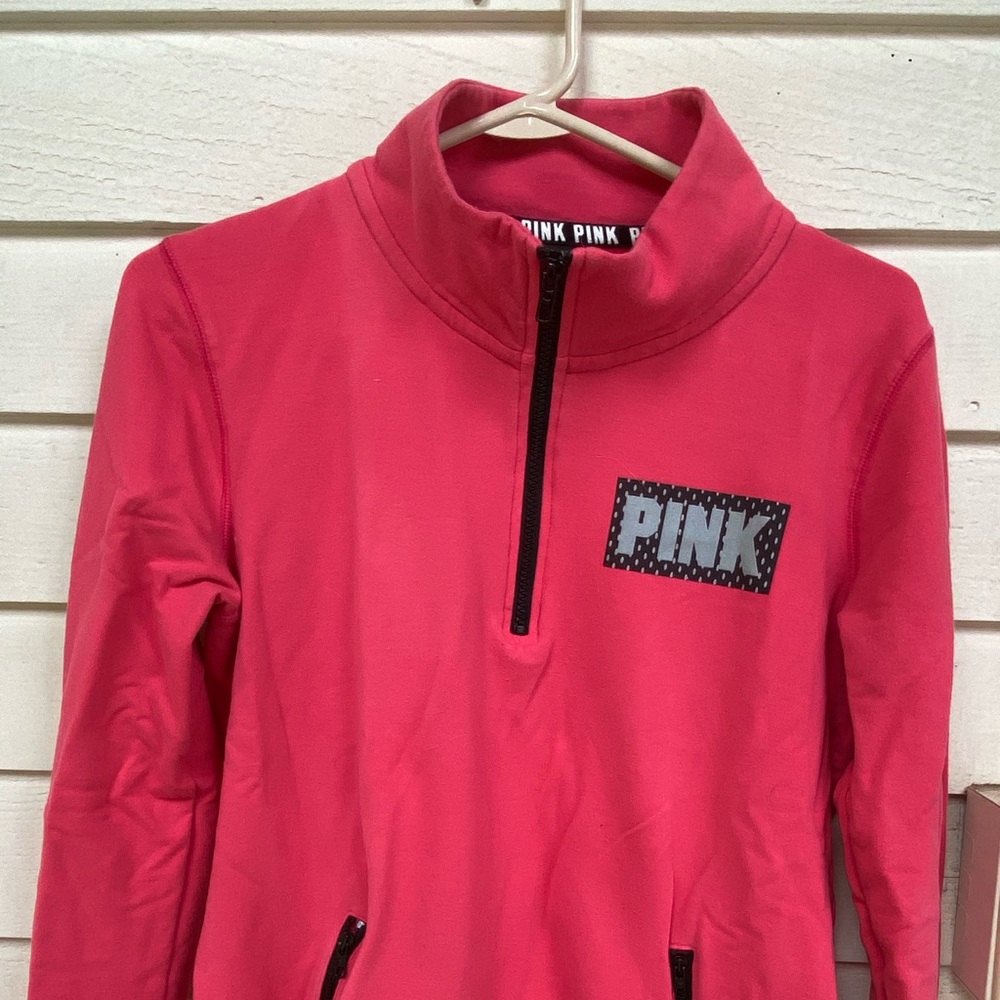Womens medium pink 1/4 zip